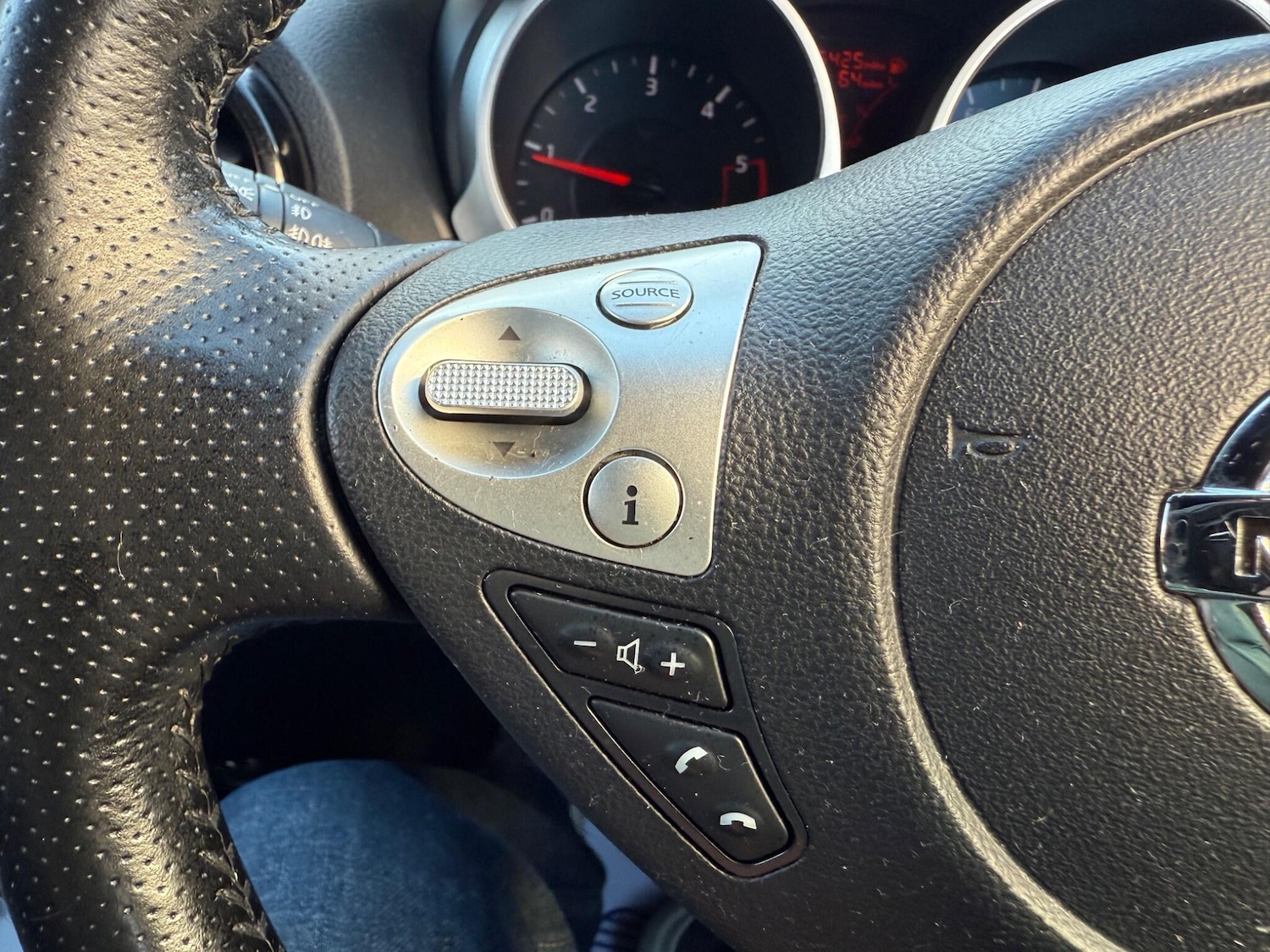 Used Nissan Juke 2014 for sale - 76349419: Photo 11