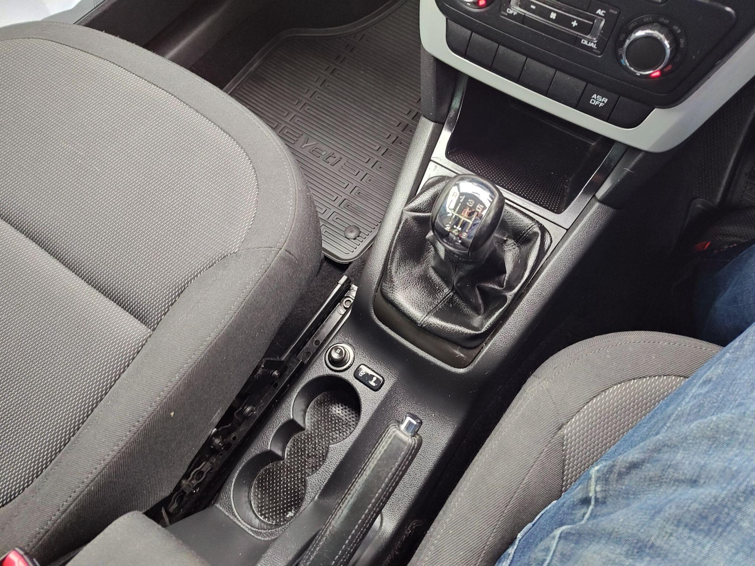 Used Skoda Yeti 2010 for sale - 77550011: Photo 7