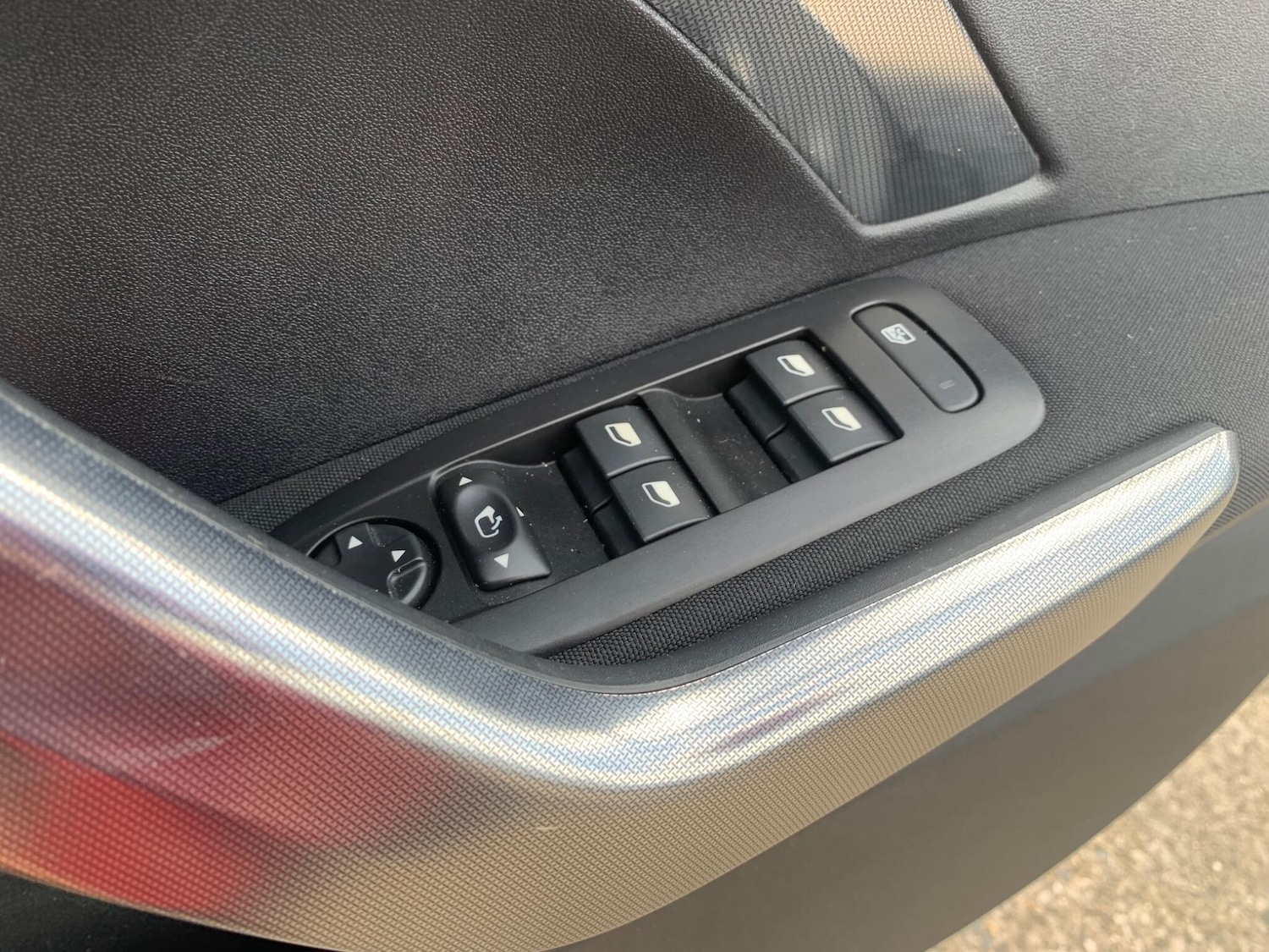 Used Peugeot 2008 for sale - 76987731: Photo 11