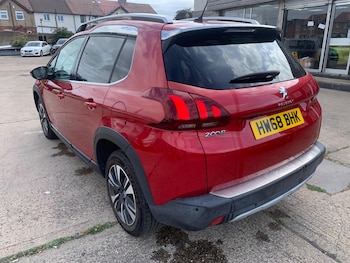 Used Peugeot 2008 2018 for sale - 76987731: Photo