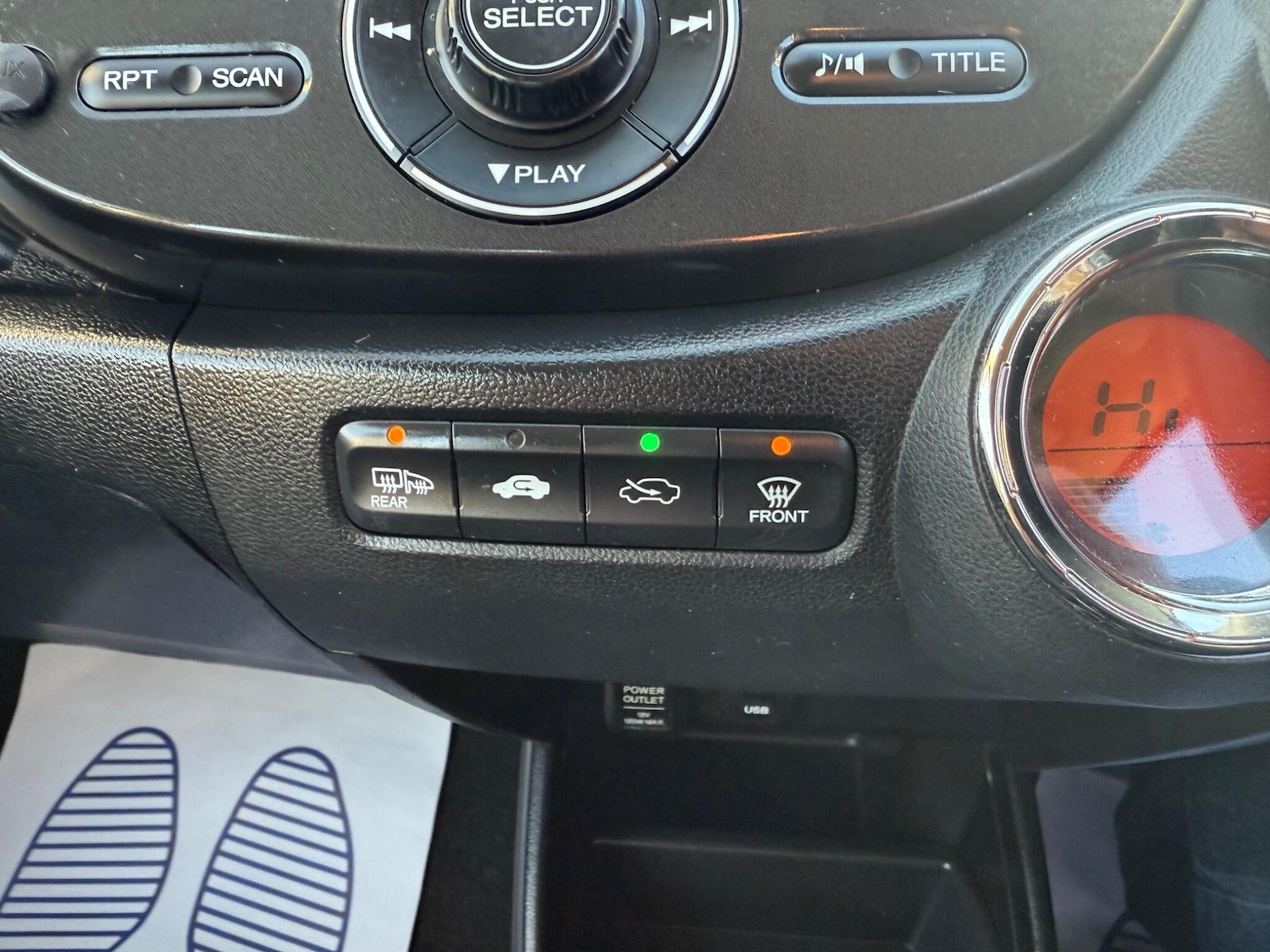 Used Honda Jazz 2012 for sale - 76657902: Photo 10