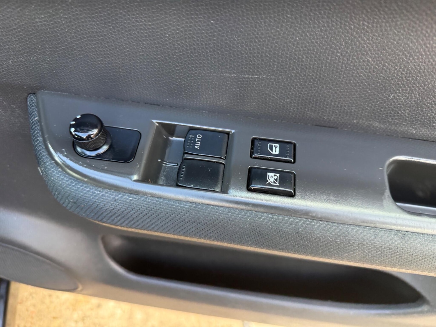 Used Suzuki Swift 2006 for sale - 76512725: Photo 9