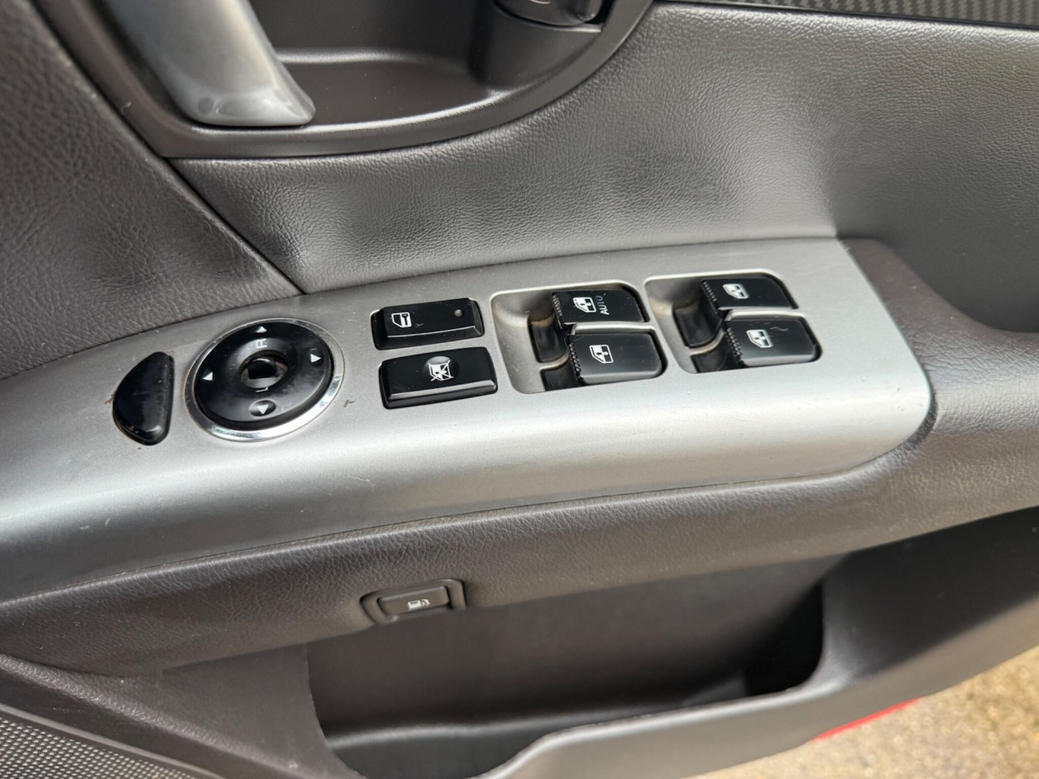 Used Hyundai Santa Fe 2012 for sale - 76473407: Photo 8