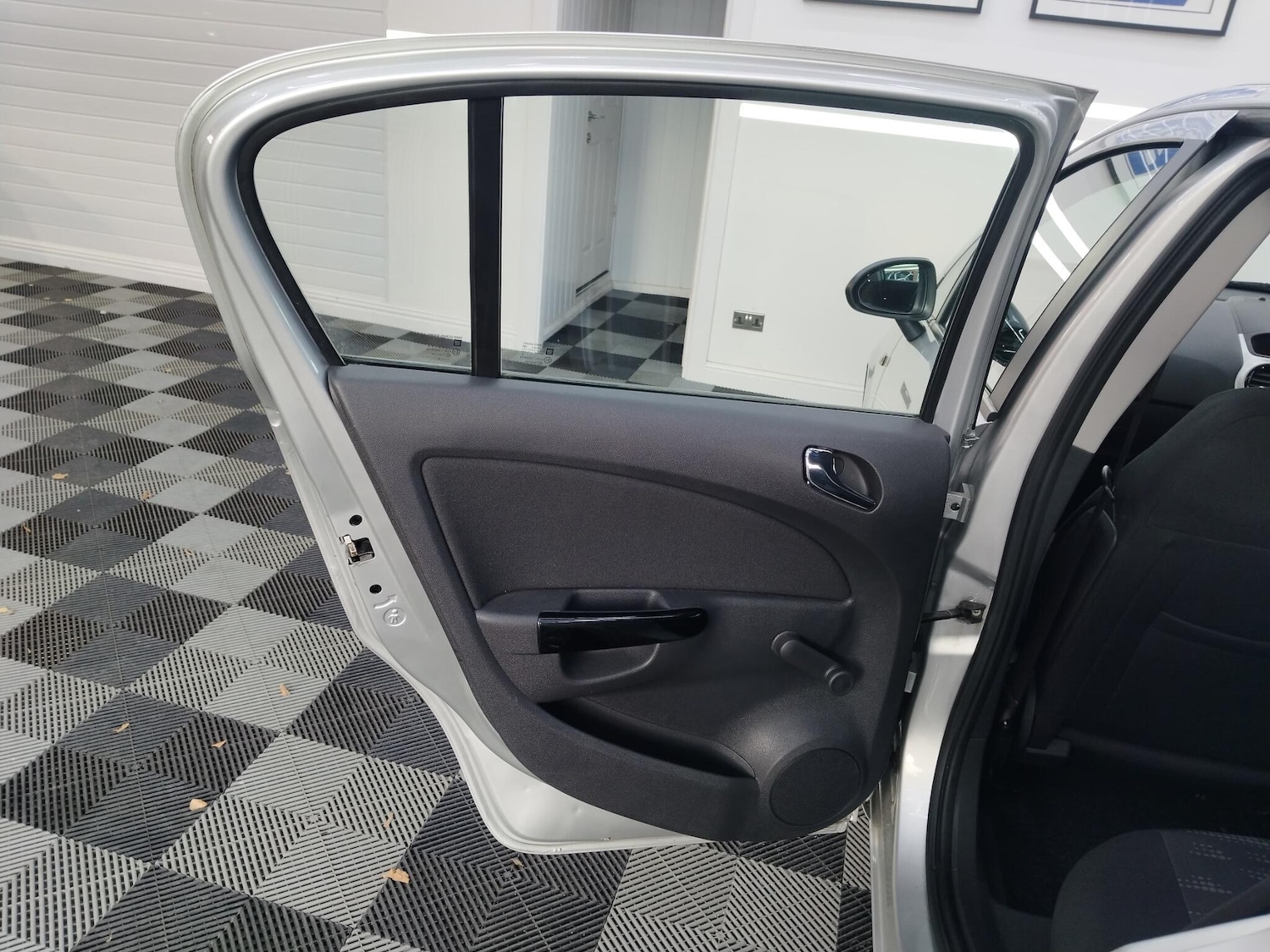 Used Vauxhall Corsa 2013 for sale - 76735317: Photo 15