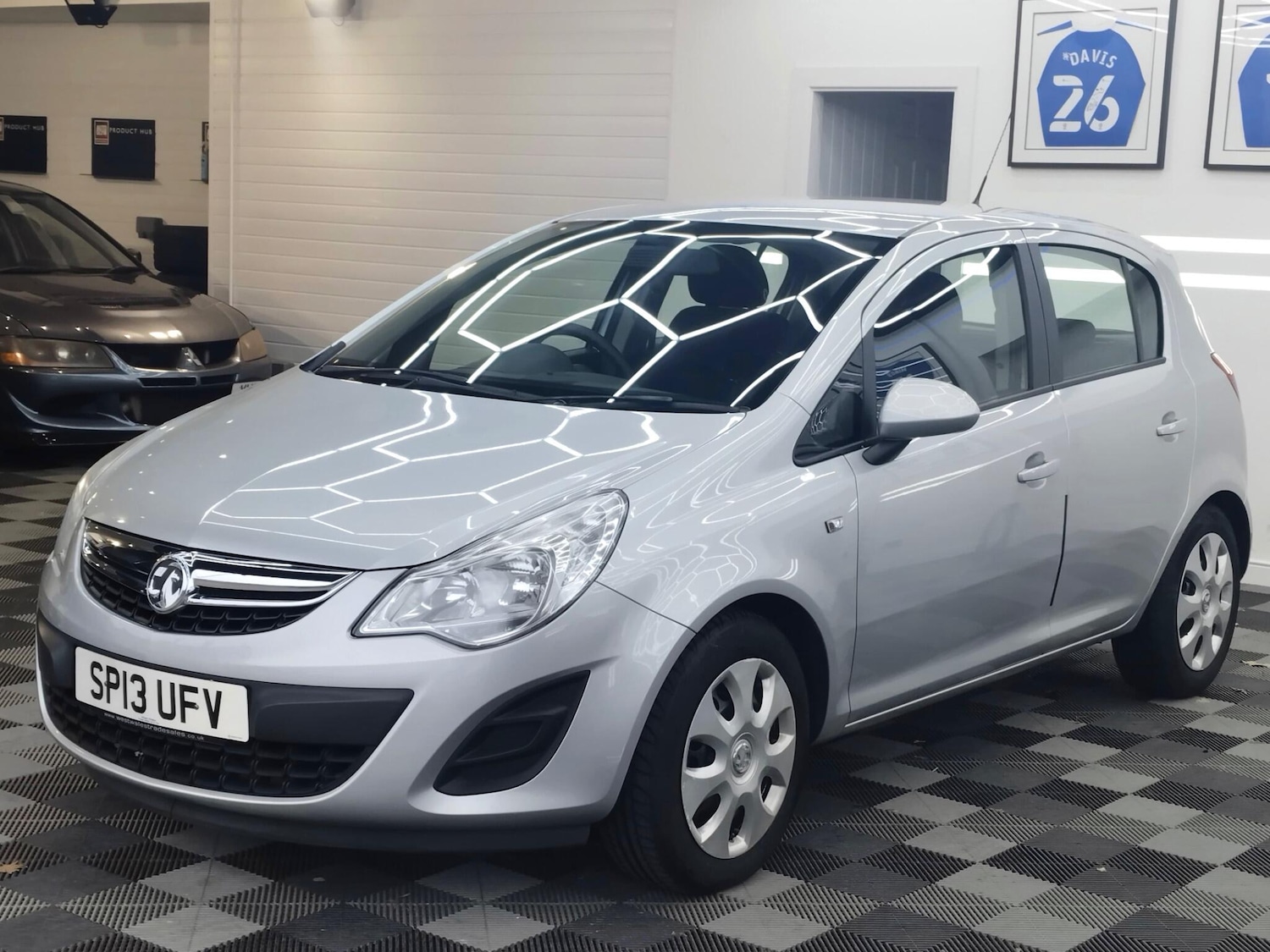 Used Vauxhall Corsa 2013 for sale - 76735317: Photo 3
