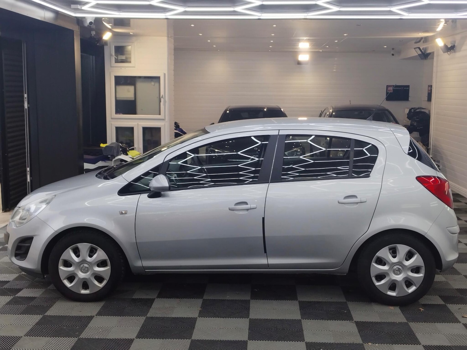 Used Vauxhall Corsa 2013 for sale - 76735317: Photo 5