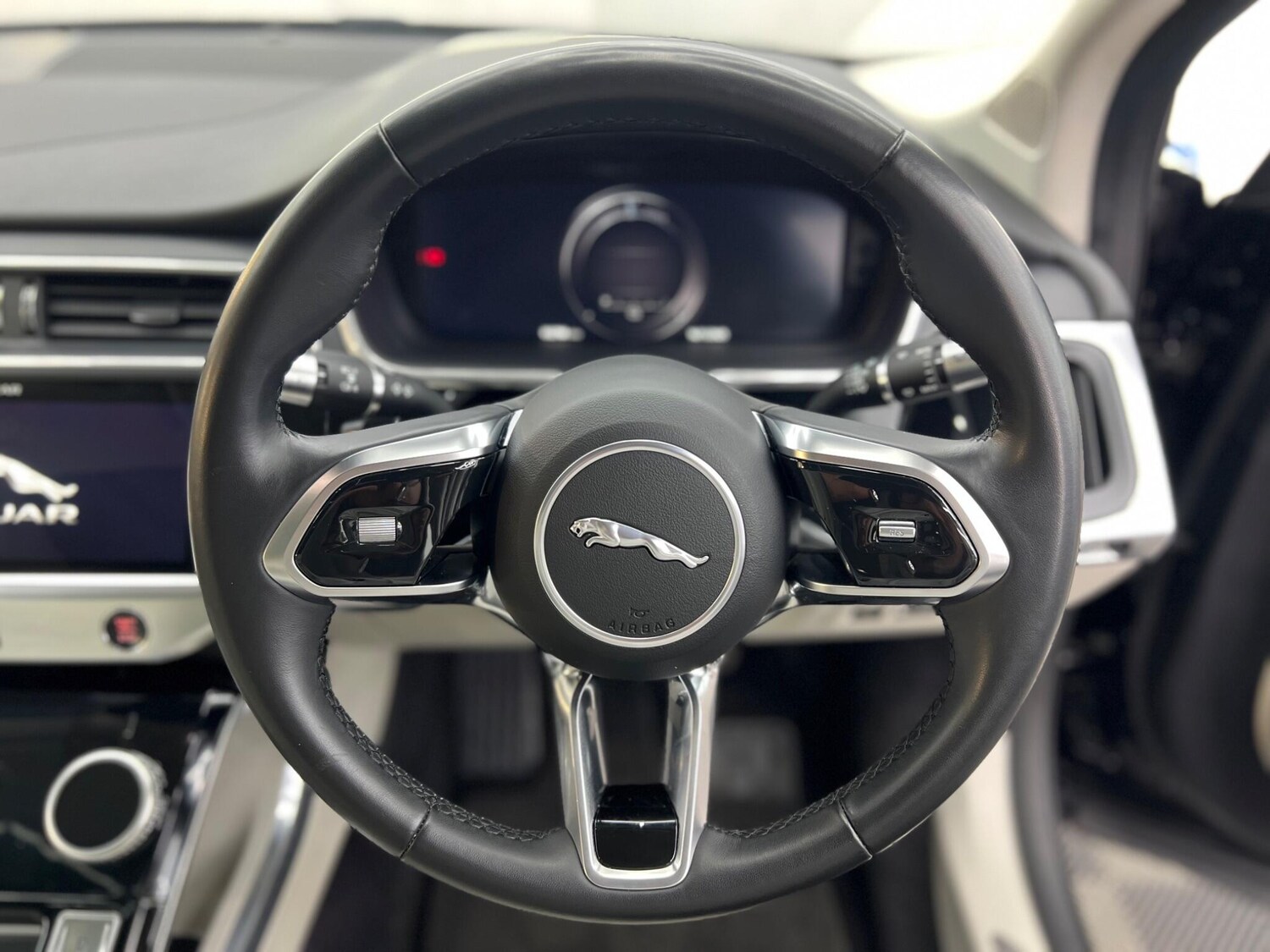 Used Jaguar I-Pace 2019 for sale - 76608438: Photo 32
