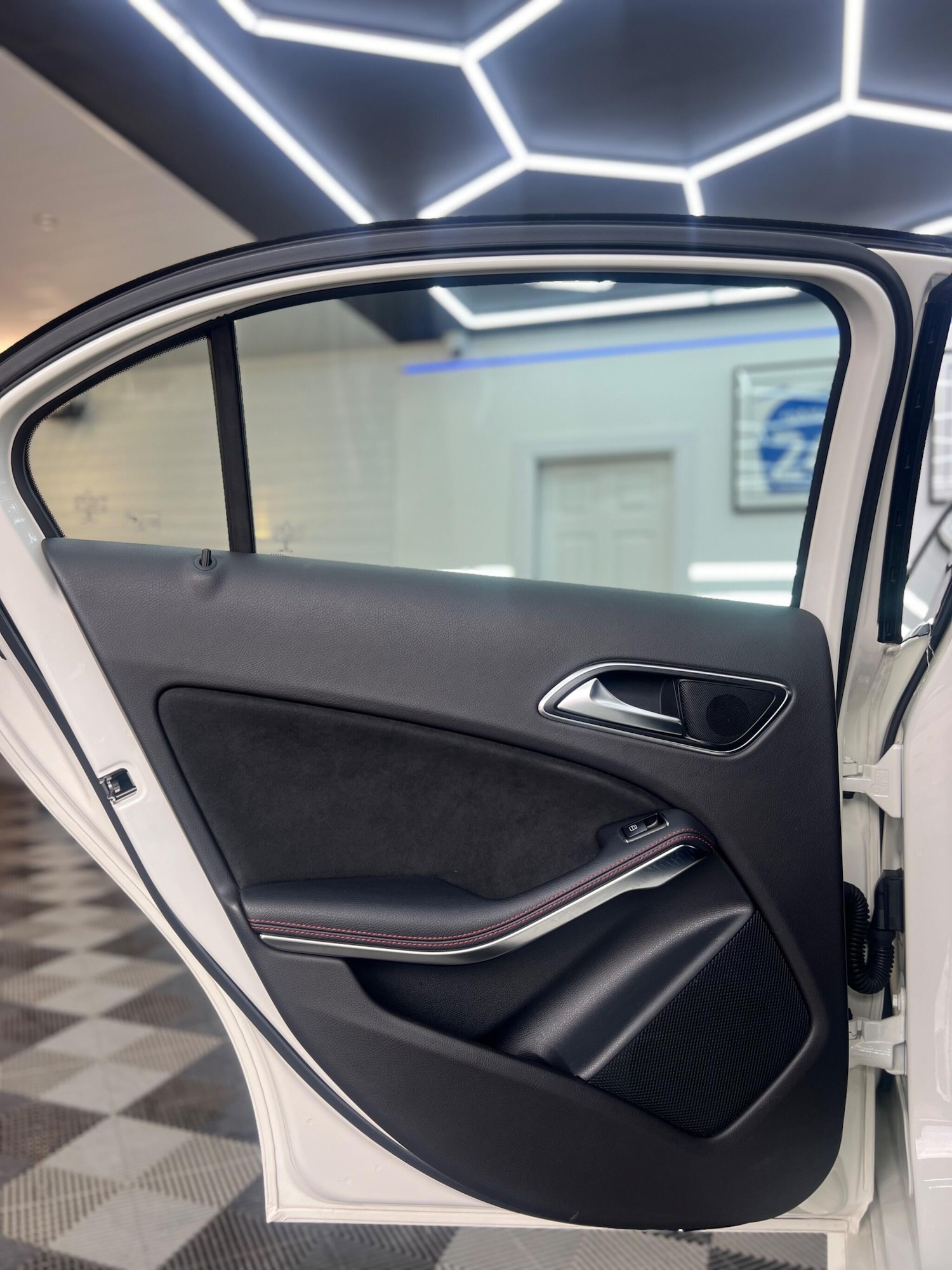 Used Mercedes-Benz A-Class 2017 for sale - 76612965: Photo 16