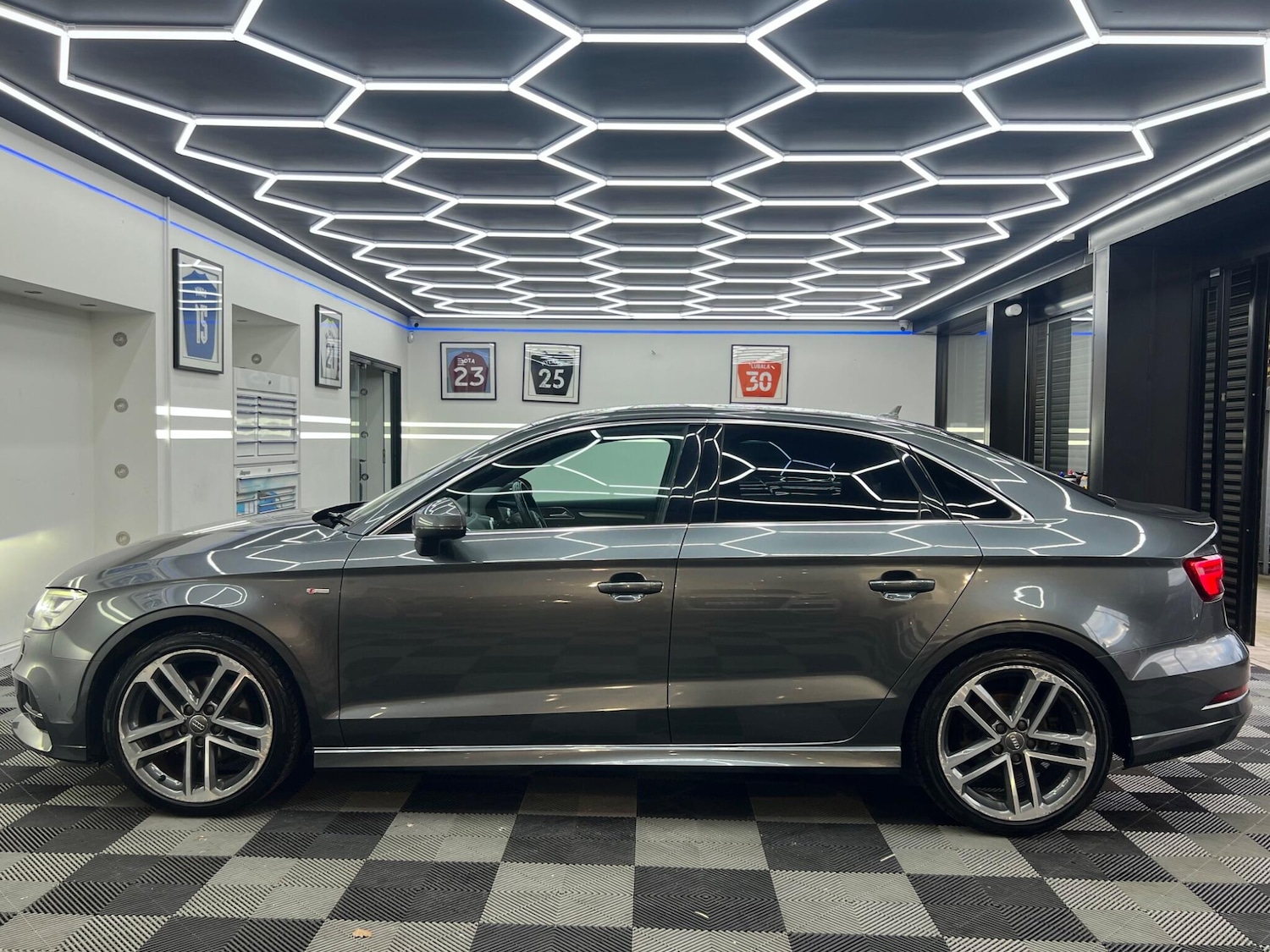 Used Audi A3 2016 for sale - 76512438: Photo 5