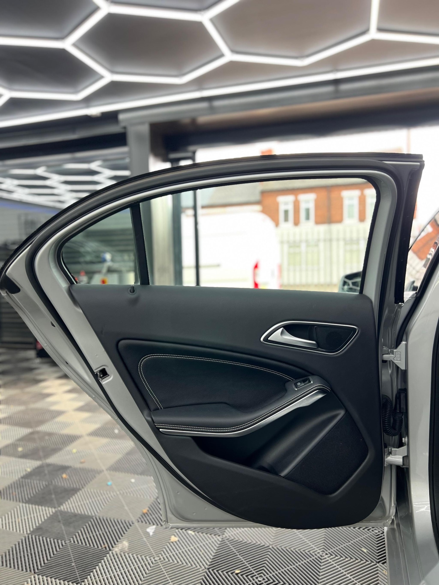 Used Mercedes-Benz A-Class 2017 for sale - 76349513: Photo 17