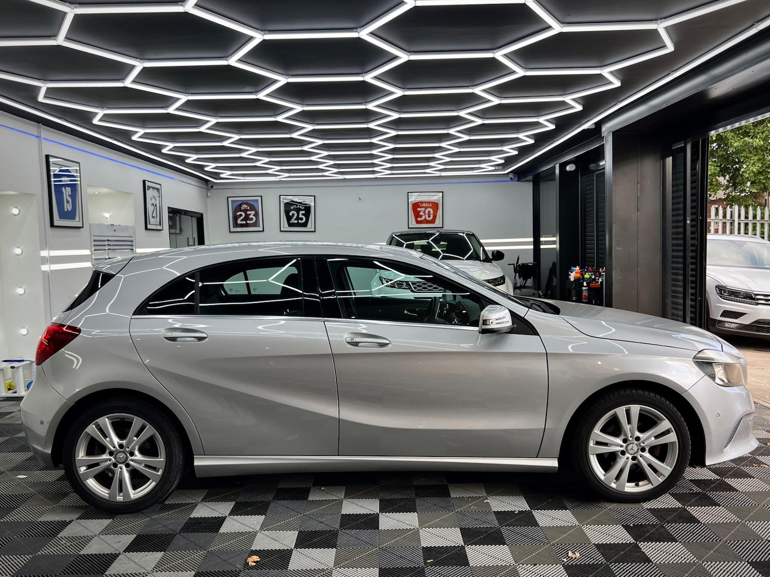 Used Mercedes-Benz A-Class 2017 for sale - 76349513: Photo 7