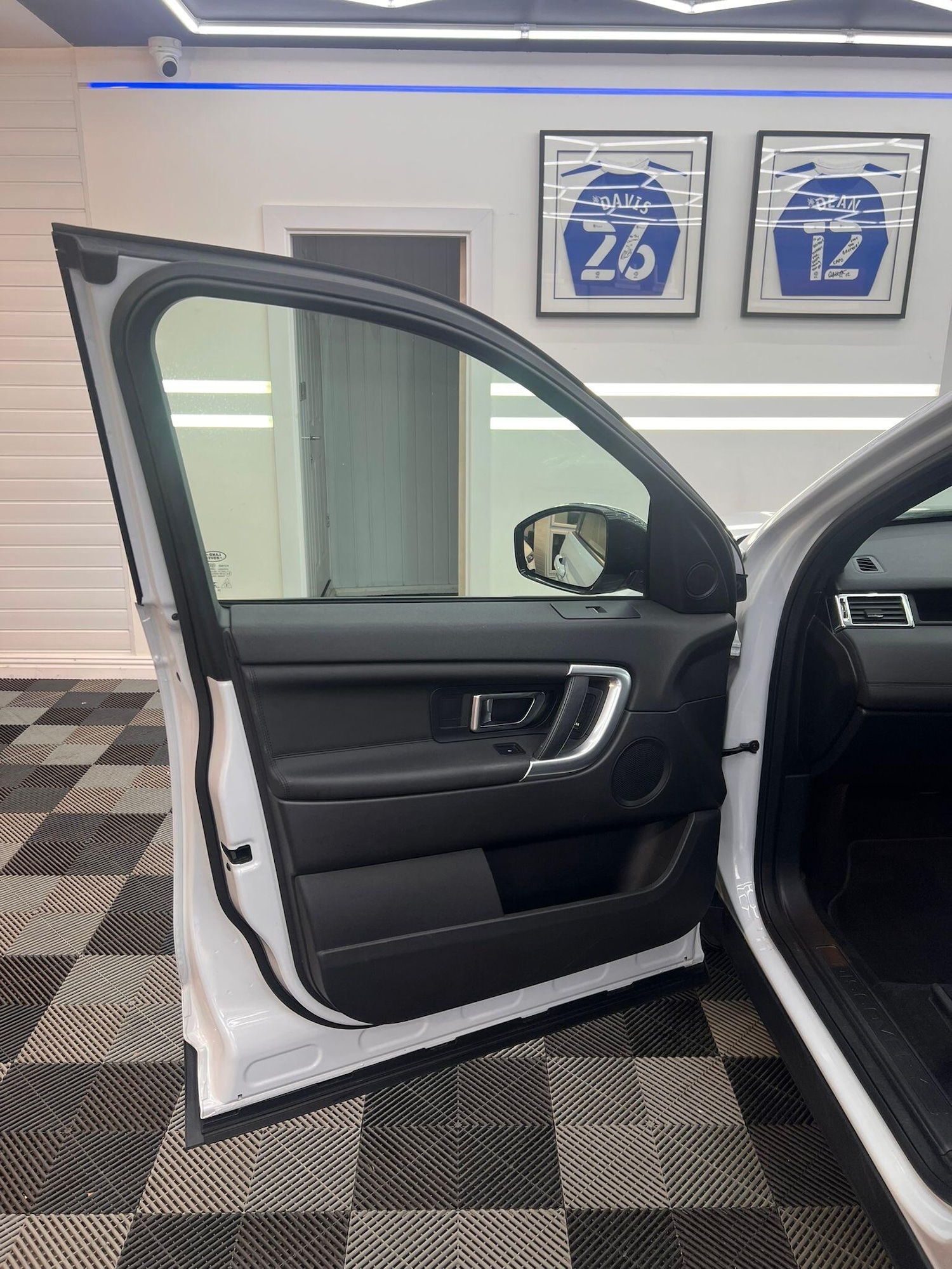 Used Land Rover Discovery Sport 2019 for sale - 76522531: Photo 13