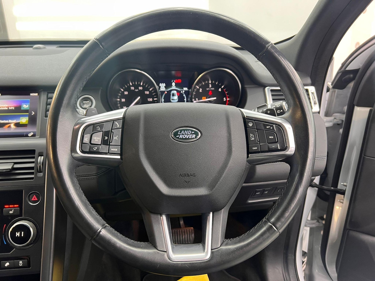 Used Land Rover Discovery Sport 2019 for sale - 76522531: Photo 24
