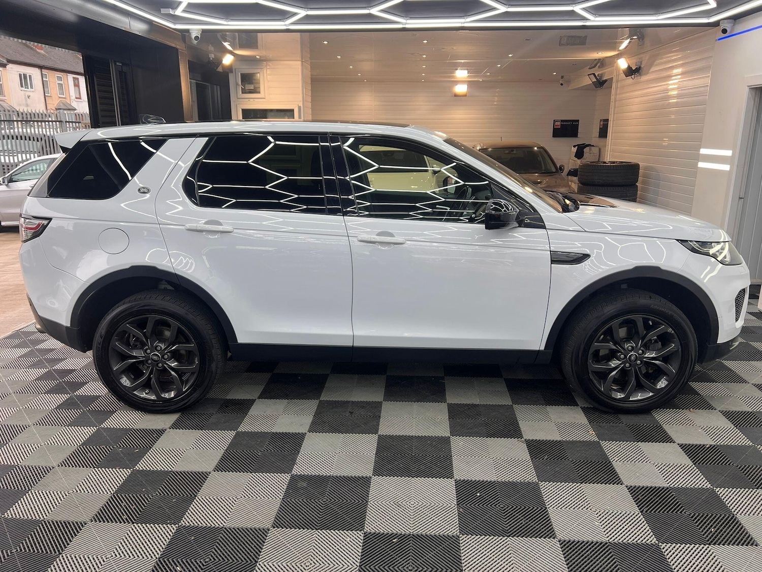 Used Land Rover Discovery Sport 2019 for sale - 76522531: Photo 7