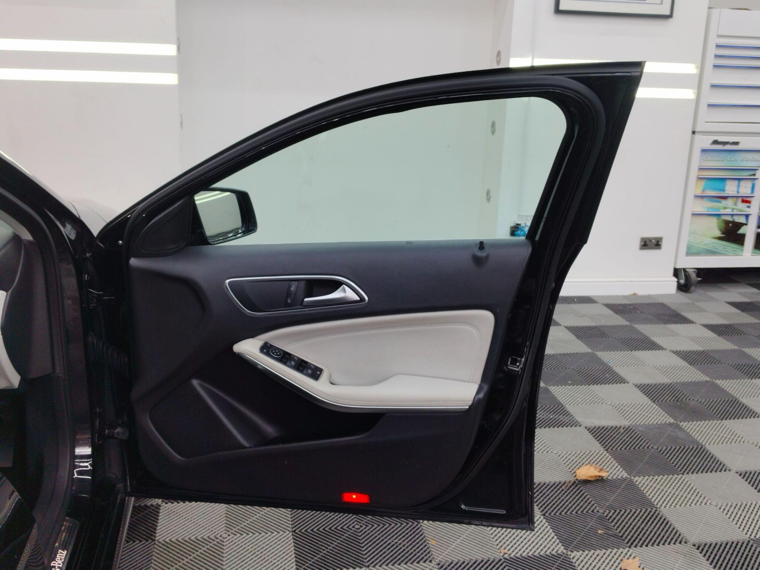 Used Mercedes-Benz A-Class 2016 for sale - 76771809: Photo 14