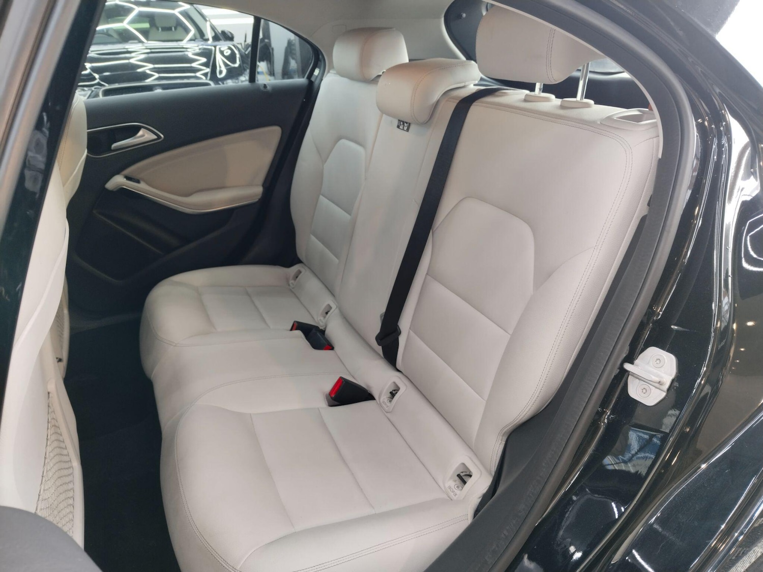 Used Mercedes-Benz A-Class 2016 for sale - 76771809: Photo 18