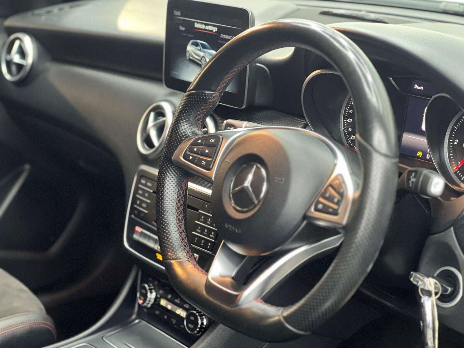 Used Mercedes-Benz A-Class 2016 for sale - 76613104: Photo 28