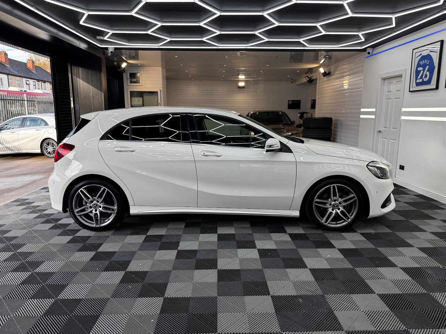 Used Mercedes-Benz A-Class 2017 for sale - 76549472: Photo 7