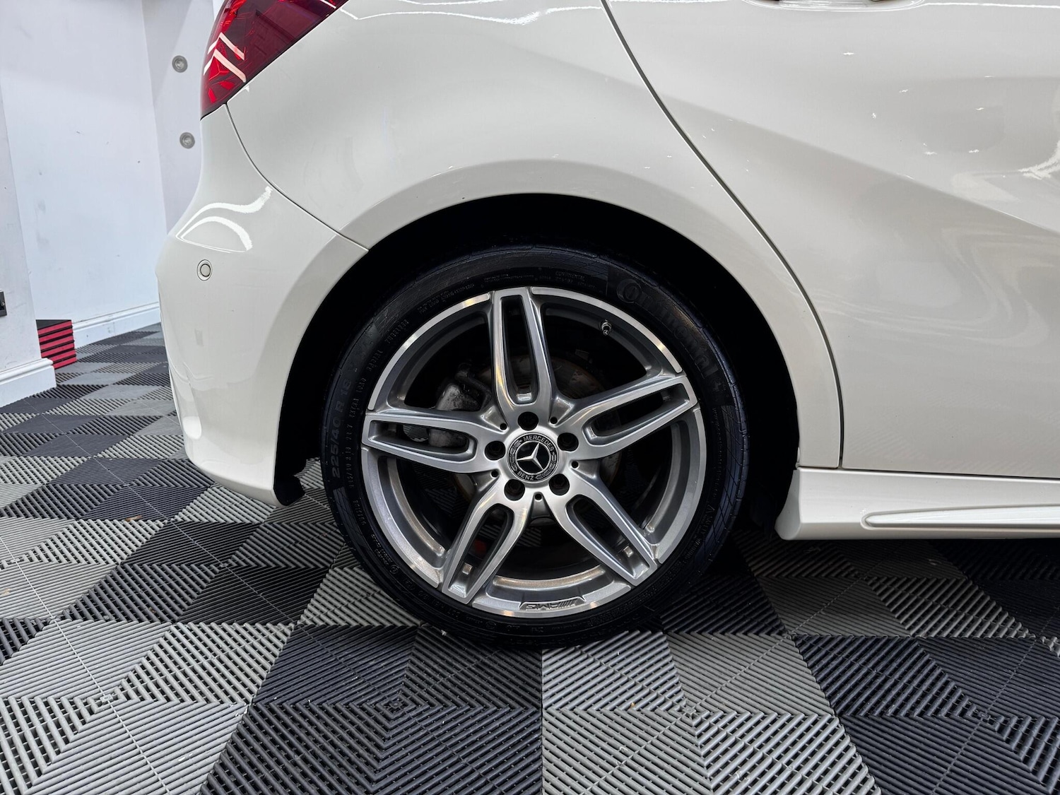 Used Mercedes-Benz A-Class 2017 for sale - 76498846: Photo 15