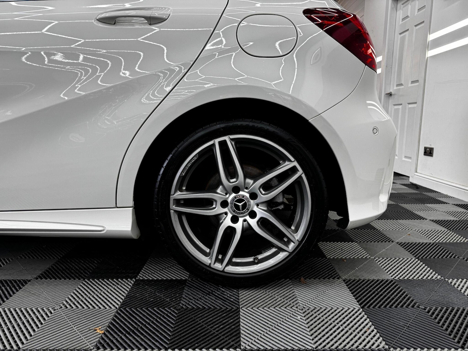 Used Mercedes-Benz A-Class 2017 for sale - 76498846: Photo 17