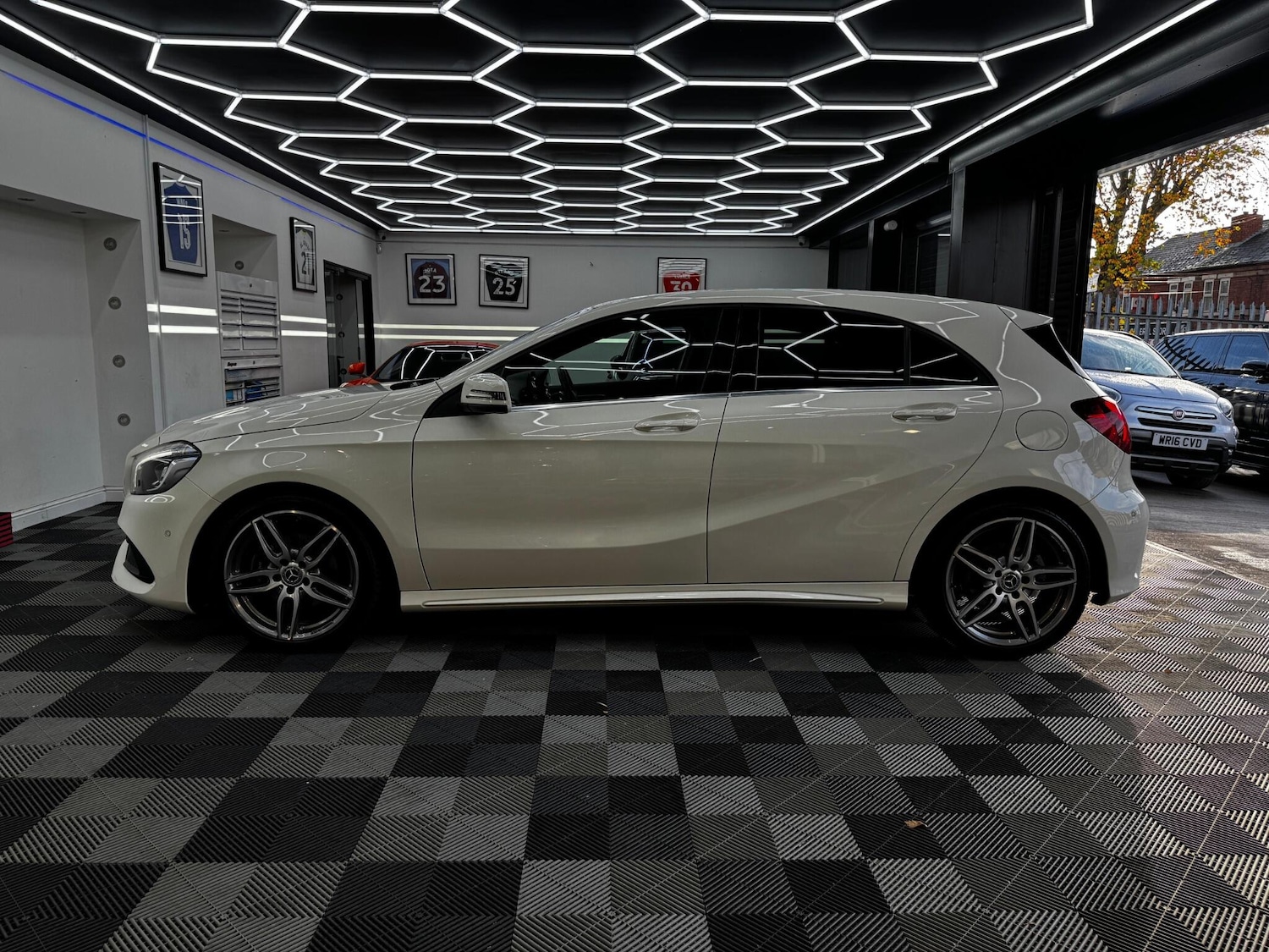 Used Mercedes-Benz A-Class 2017 for sale - 76498846: Photo 5