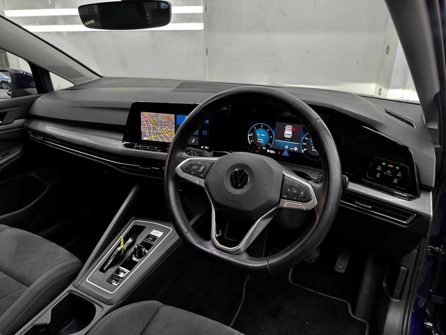 Used Volkswagen Golf 2020 for sale - 76613074: Photo 9