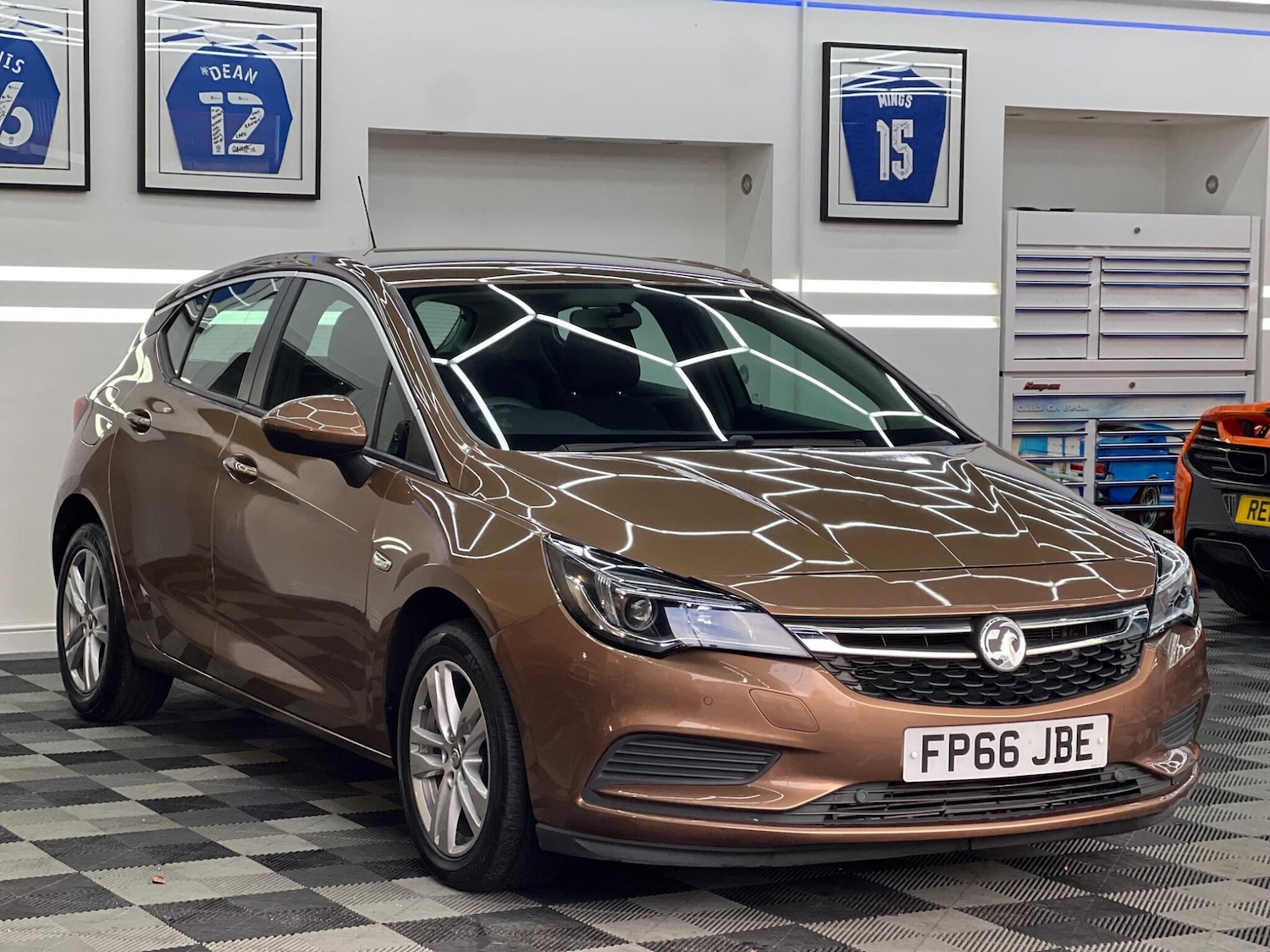 Used Vauxhall Astra 2016 for sale - 76597044: Photo 1