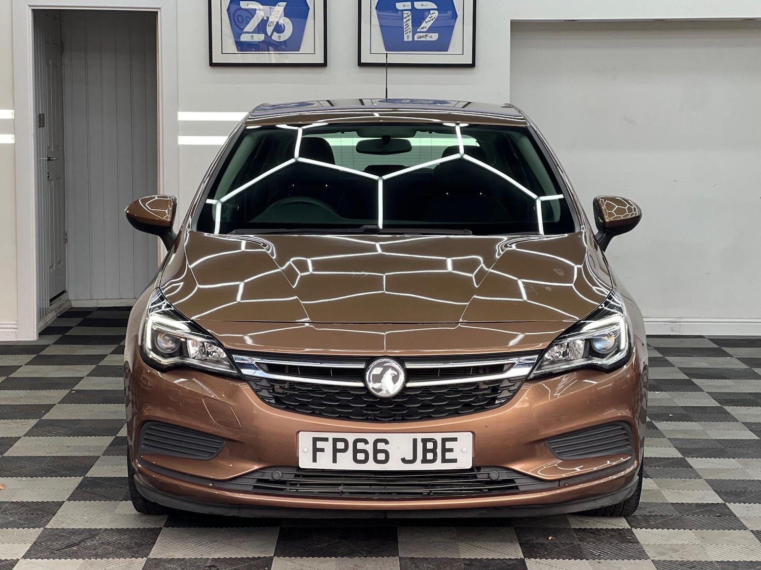 Used Vauxhall Astra 2016 for sale - 76597044: Photo 2