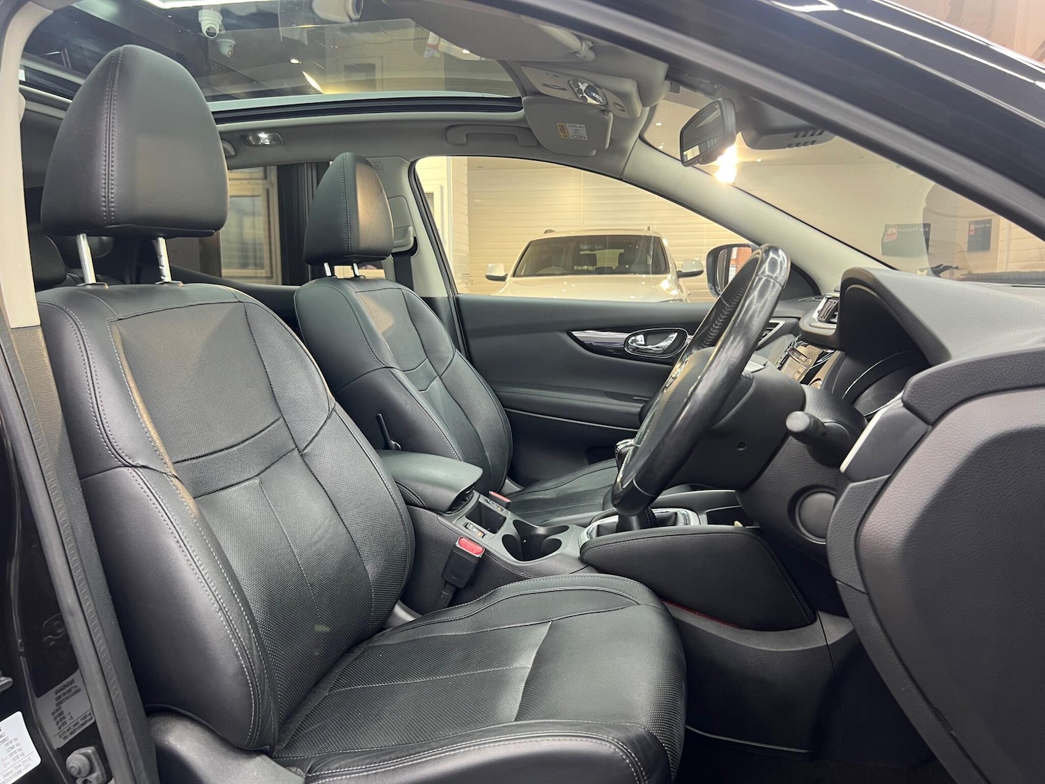 Used Nissan Qashqai 2016 for sale - 76512430: Photo 11