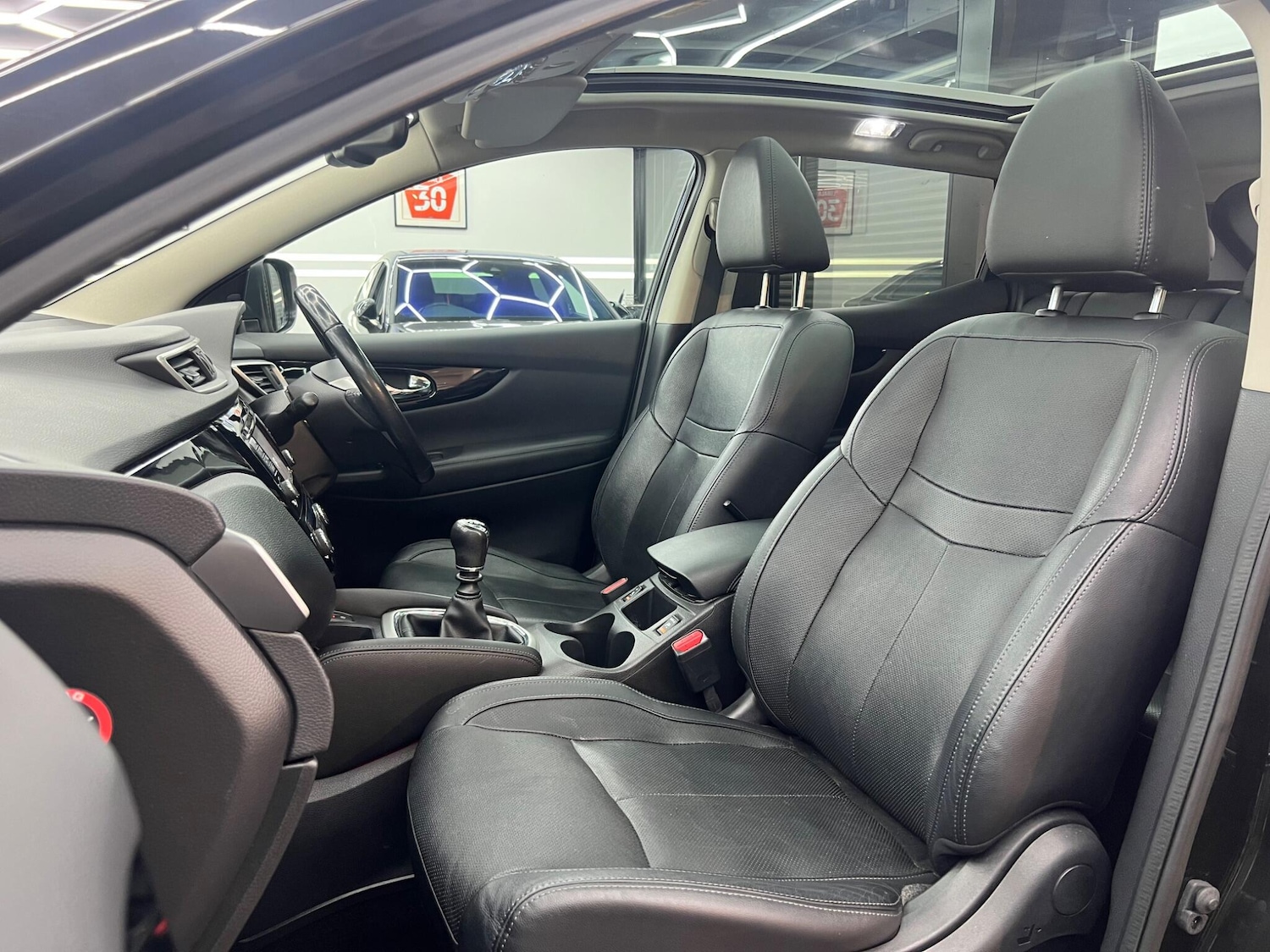 Used Nissan Qashqai 2016 for sale - 76512430: Photo 28