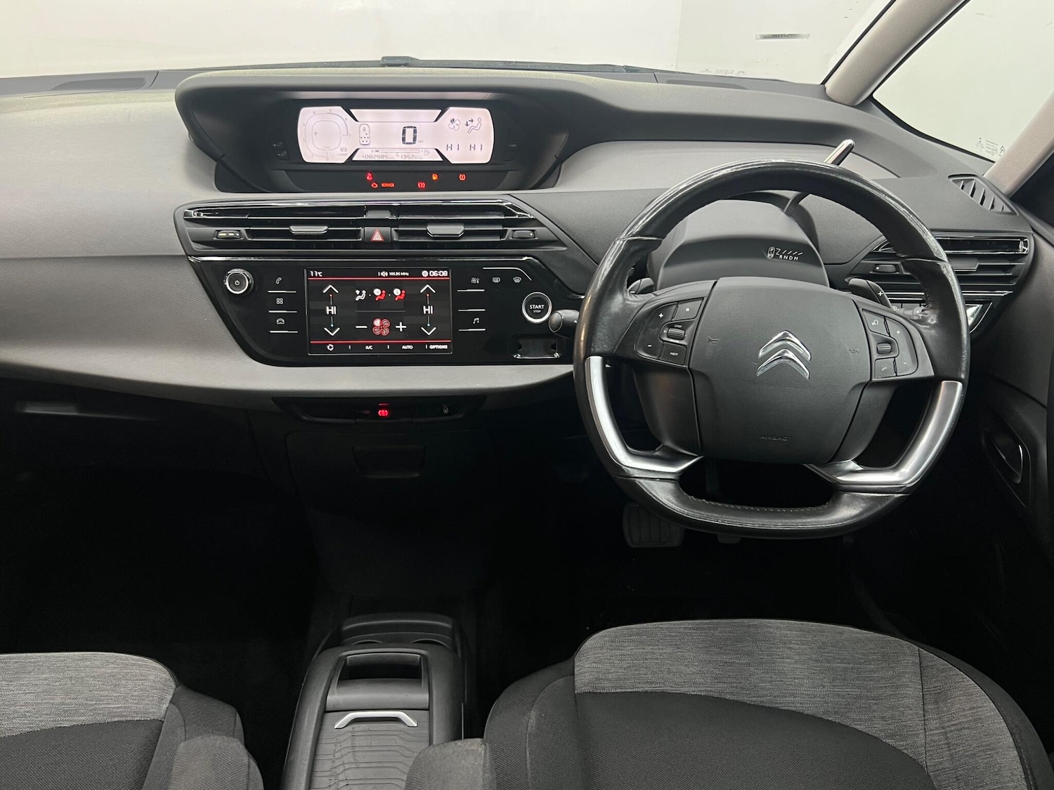 Used Citroen C4 Grand Picasso 2016 for sale - 76825164: Photo 9