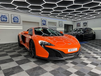 2015 (15) - V8 2dr SSG Auto