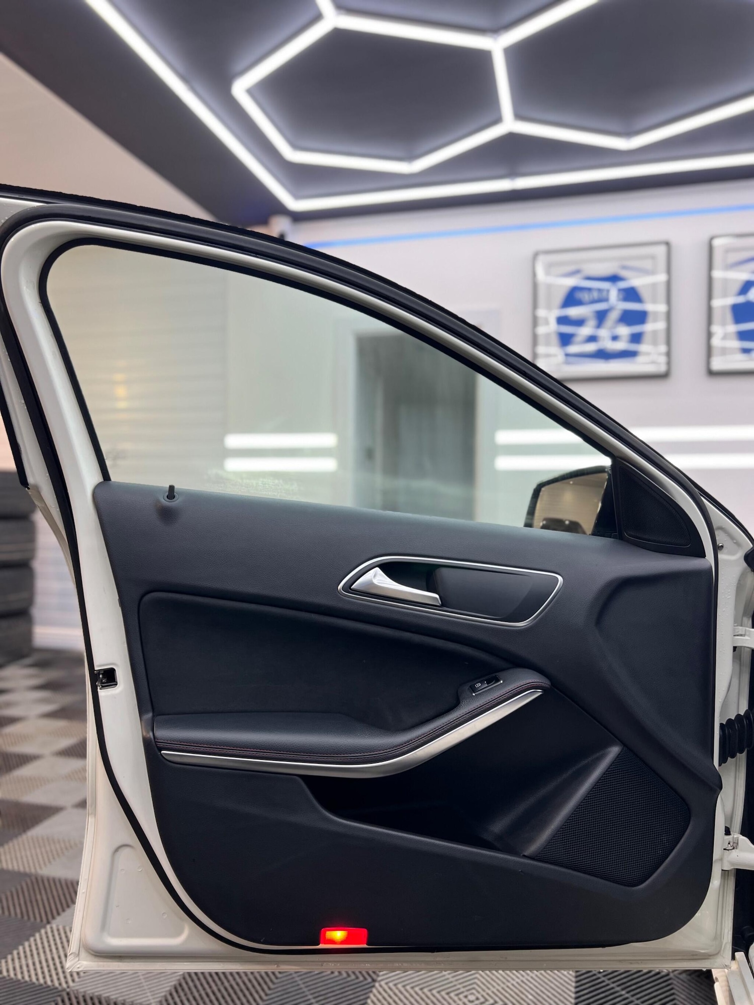 Used Mercedes-Benz A-Class 2016 for sale - 76781617: Photo 17