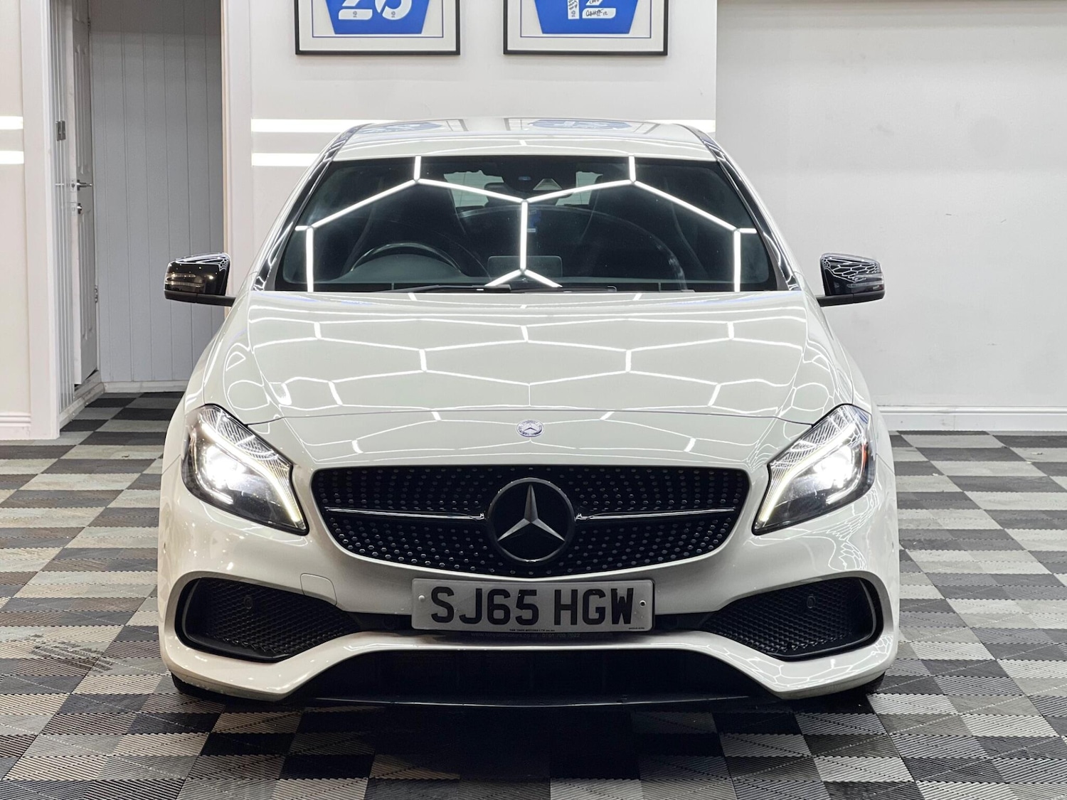 Used Mercedes-Benz A-Class 2016 for sale - 76781617: Photo 2