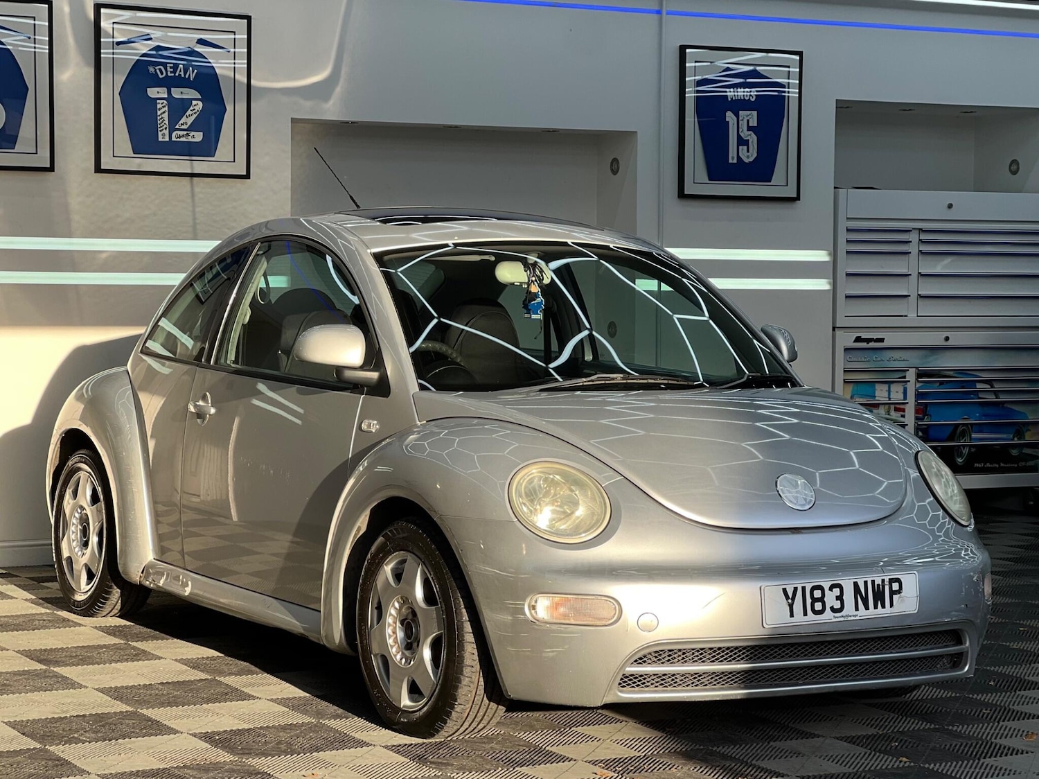 Used Volkswagen Beetle 2001 for sale - 76658838: Photo 1
