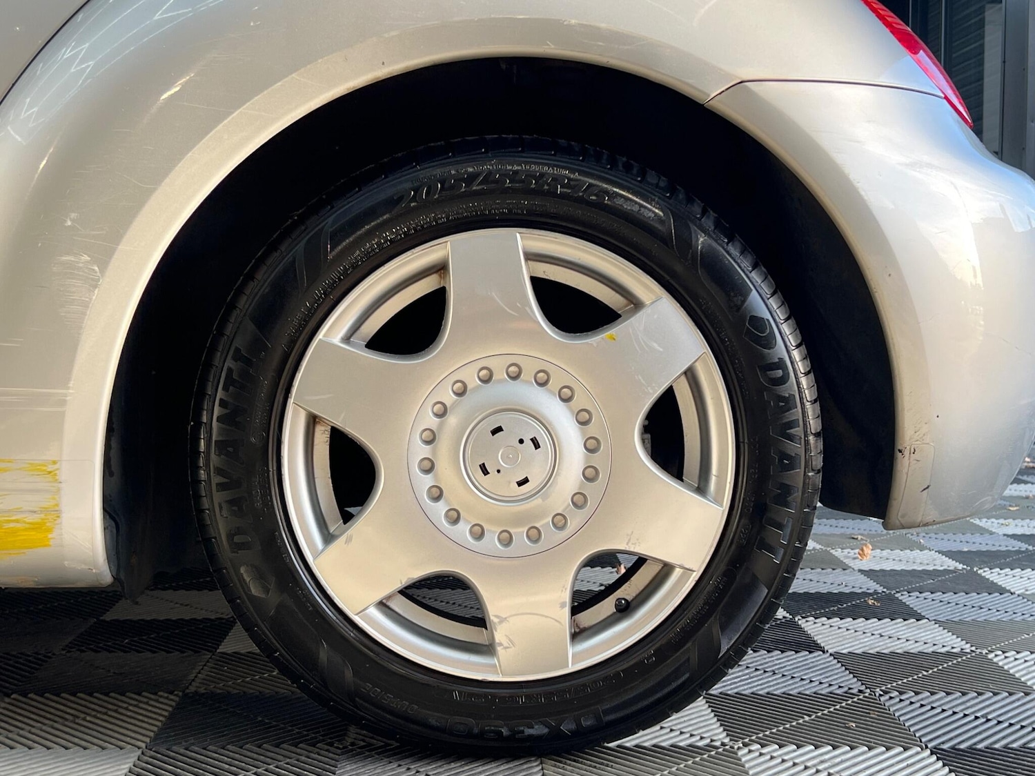 Used Volkswagen Beetle 2001 for sale - 76658838: Photo 14