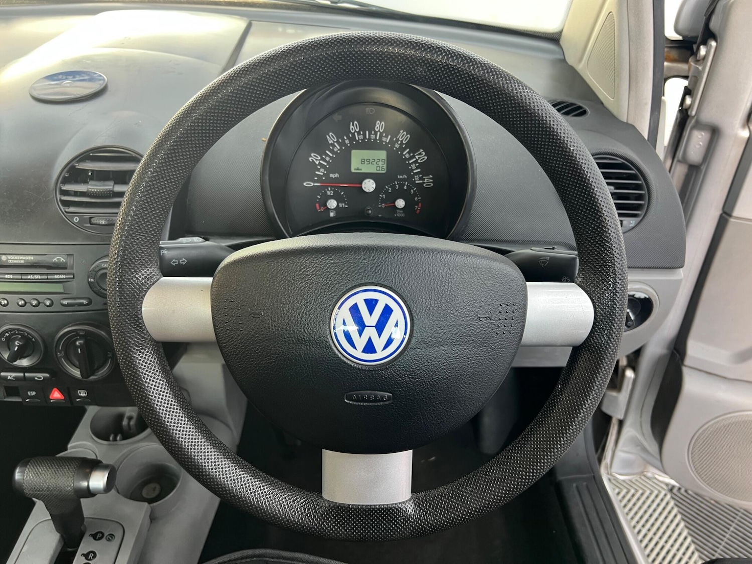 Used Volkswagen Beetle 2001 for sale - 76658838: Photo 18