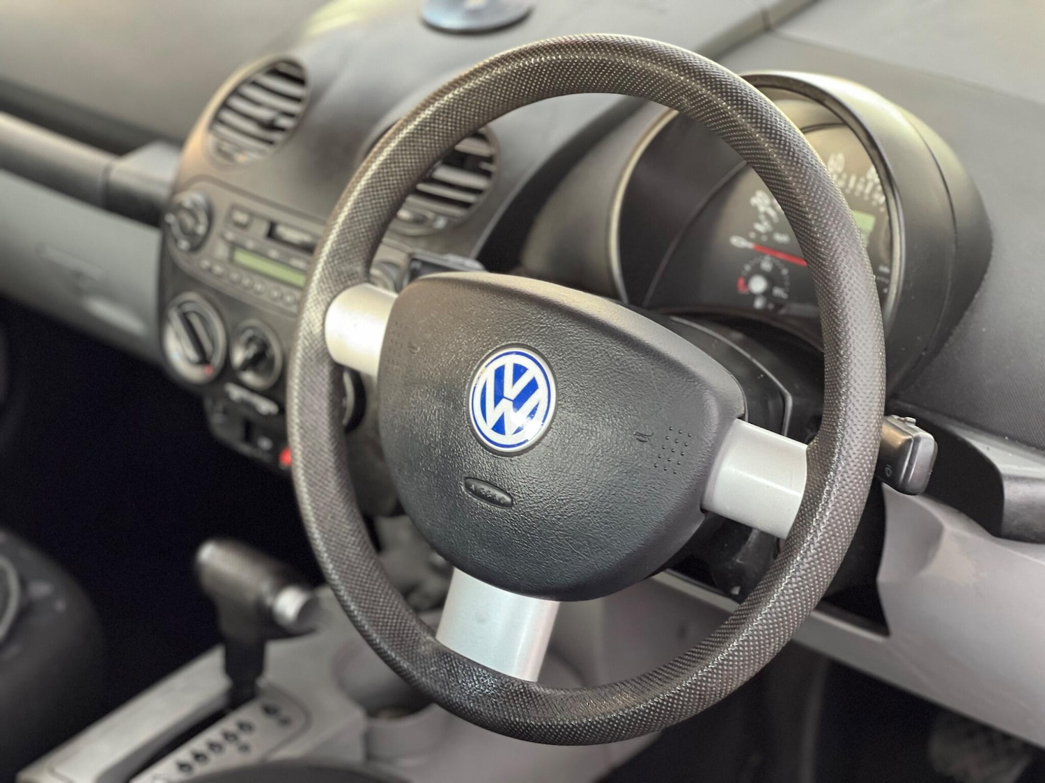 Used Volkswagen Beetle 2001 for sale - 76658838: Photo 19