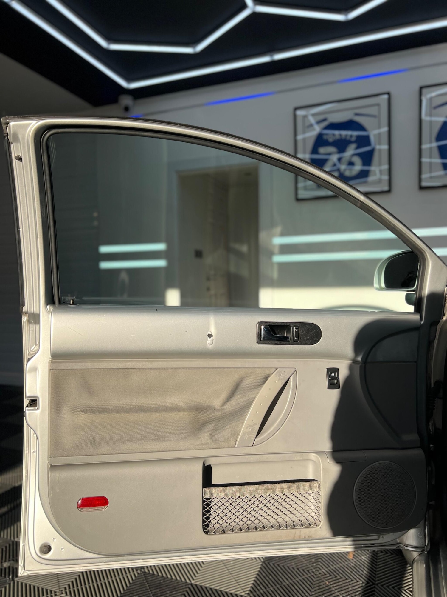 Used Volkswagen Beetle 2001 for sale - 76658838: Photo 23