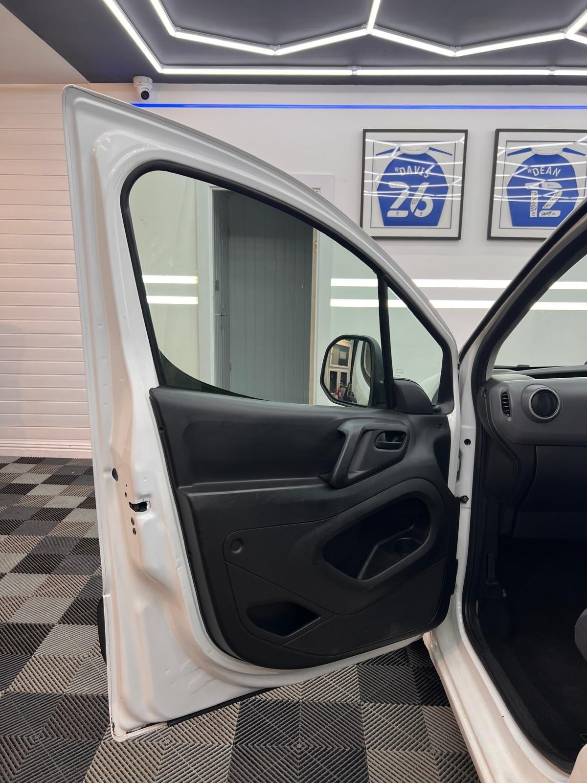 Used Citroen Berlingo 2012 for sale - 76498639: Photo 16