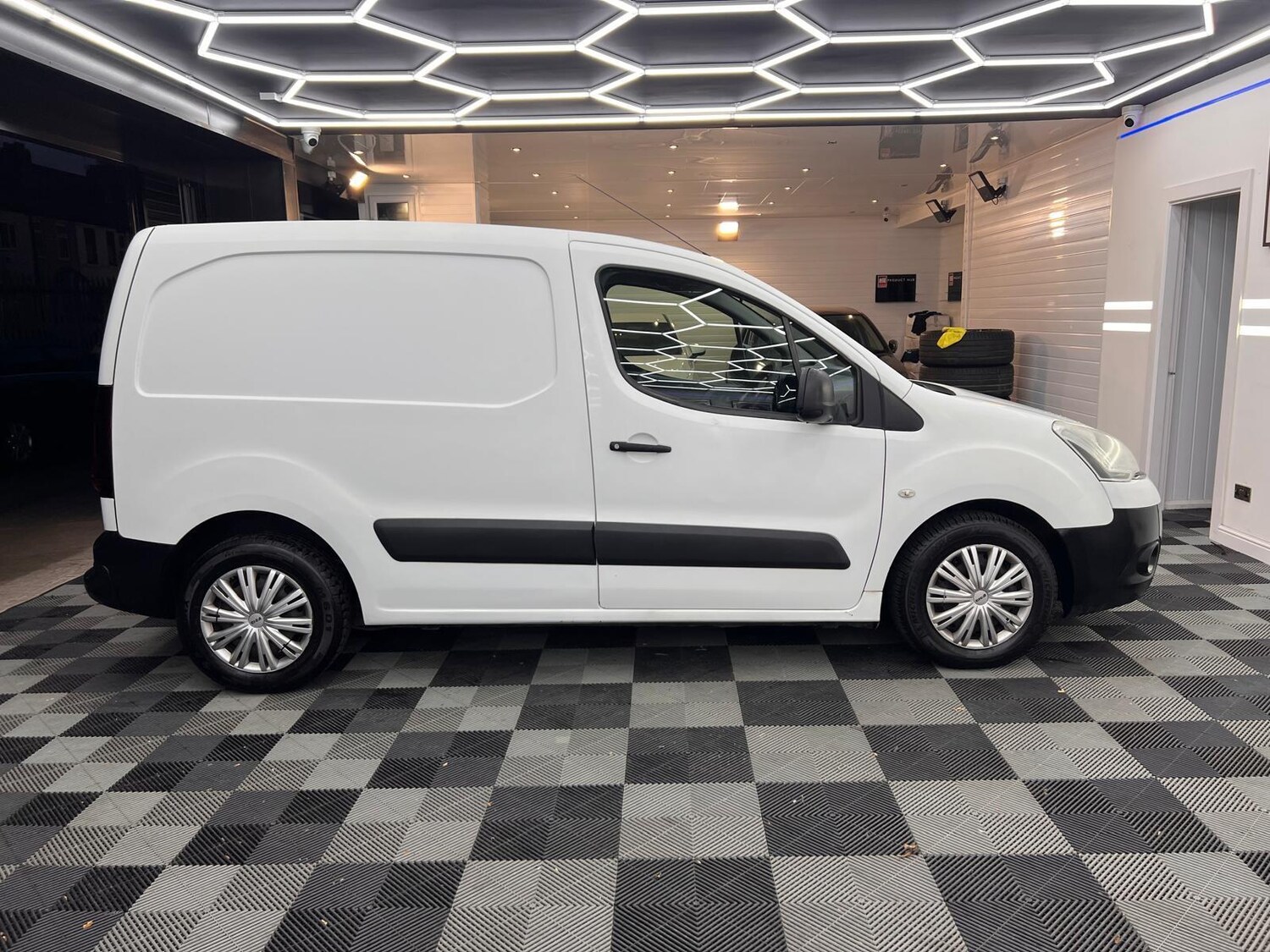 Used Citroen Berlingo 2012 for sale - 76498639: Photo 8