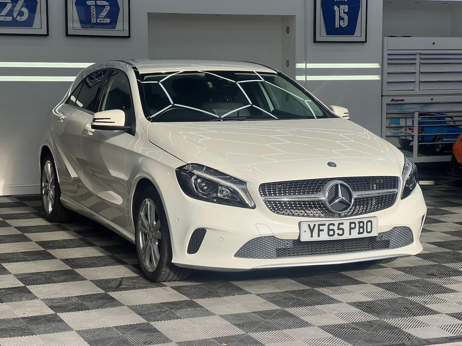 Used Mercedes-Benz A-Class 2015 for sale - 76527638: Photo 1