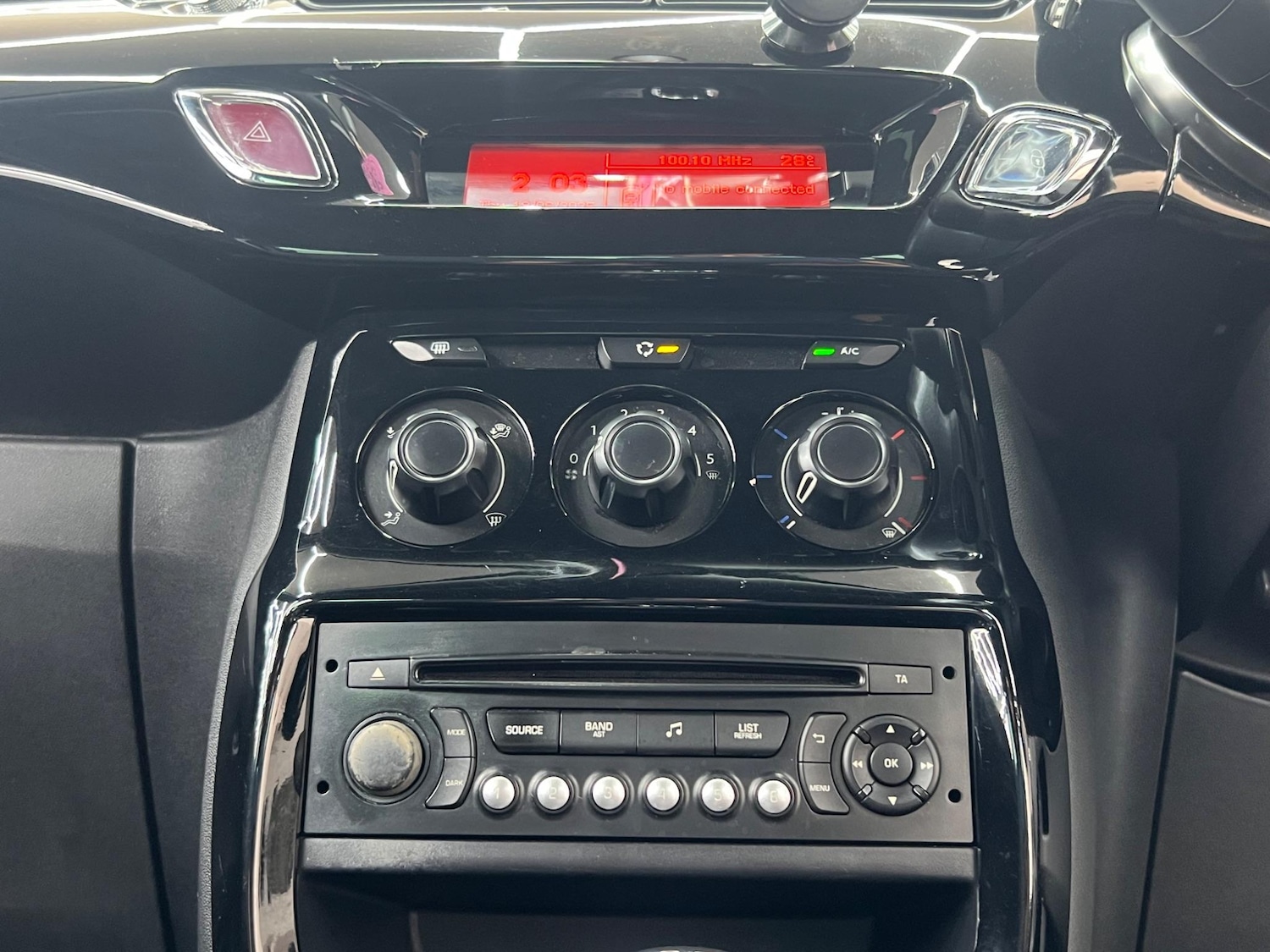 Used Citroen DS3 2013 for sale - 76585427: Photo 24