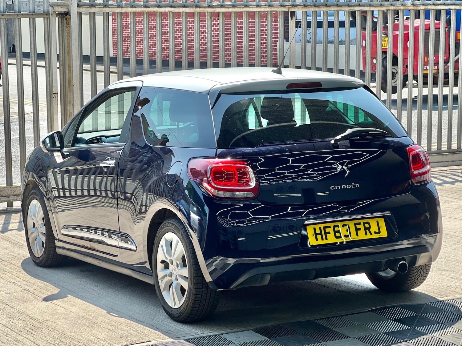 Used Citroen DS3 2013 for sale - 76585427: Photo 4