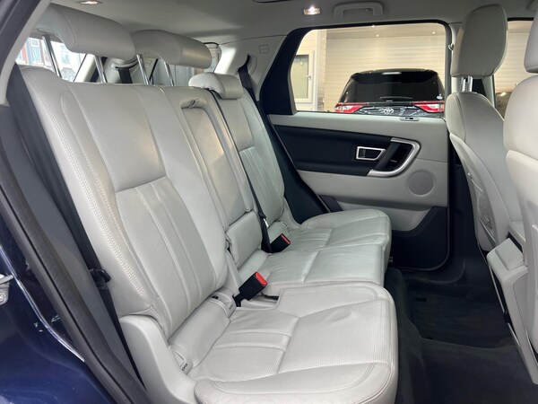 Used Land Rover Discovery Sport 2016 for sale - 76283323: Photo 13