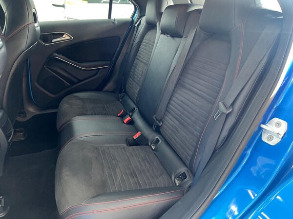 Used Mercedes-Benz A-Class 2015 for sale - 76260430: Photo 11