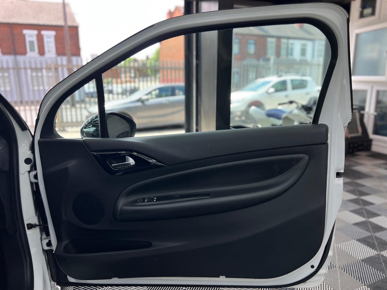 Used Citroen DS3 2013 for sale - 76226463: Photo 14