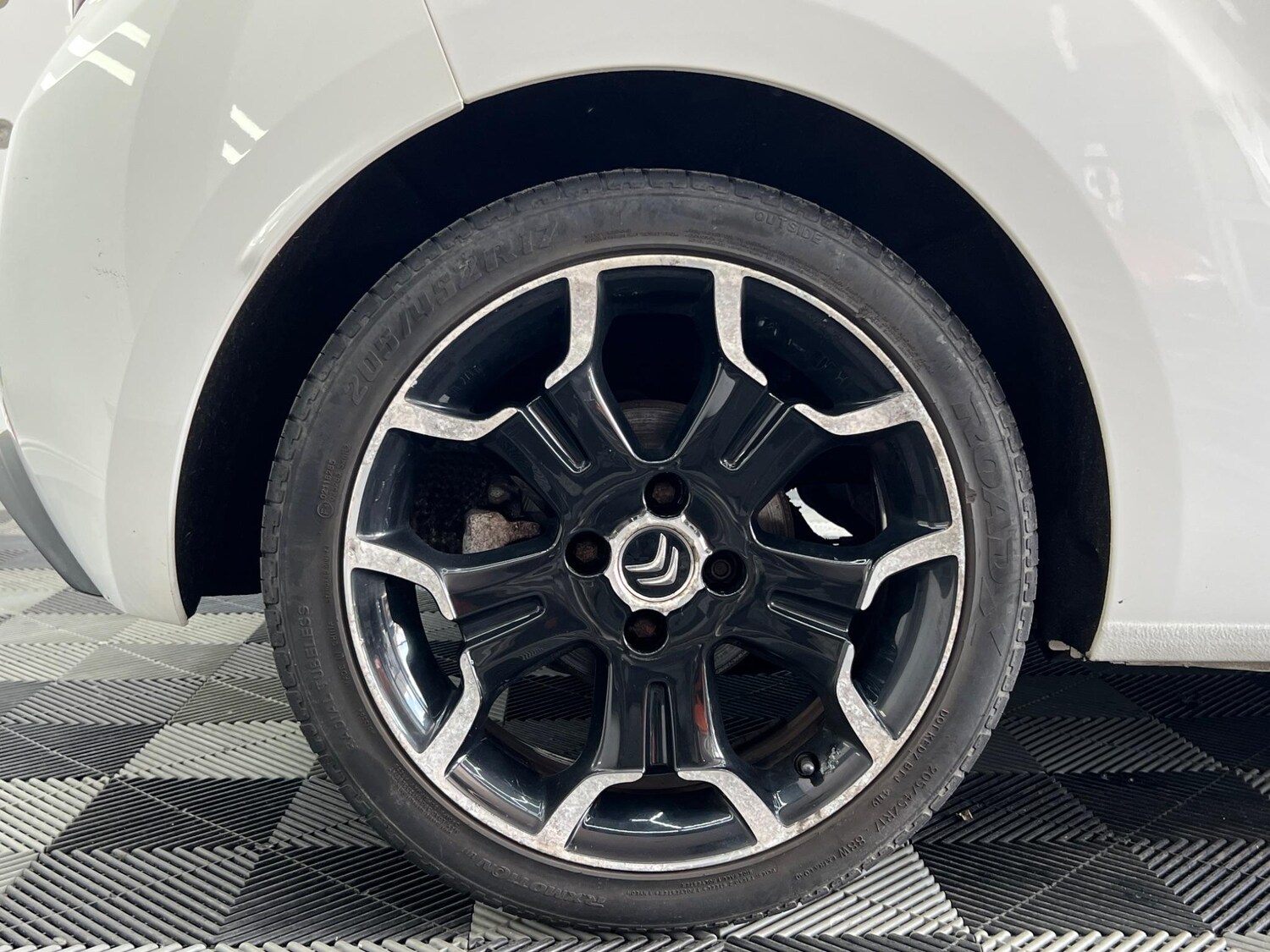 Used Citroen DS3 2013 for sale - 76226463: Photo 17