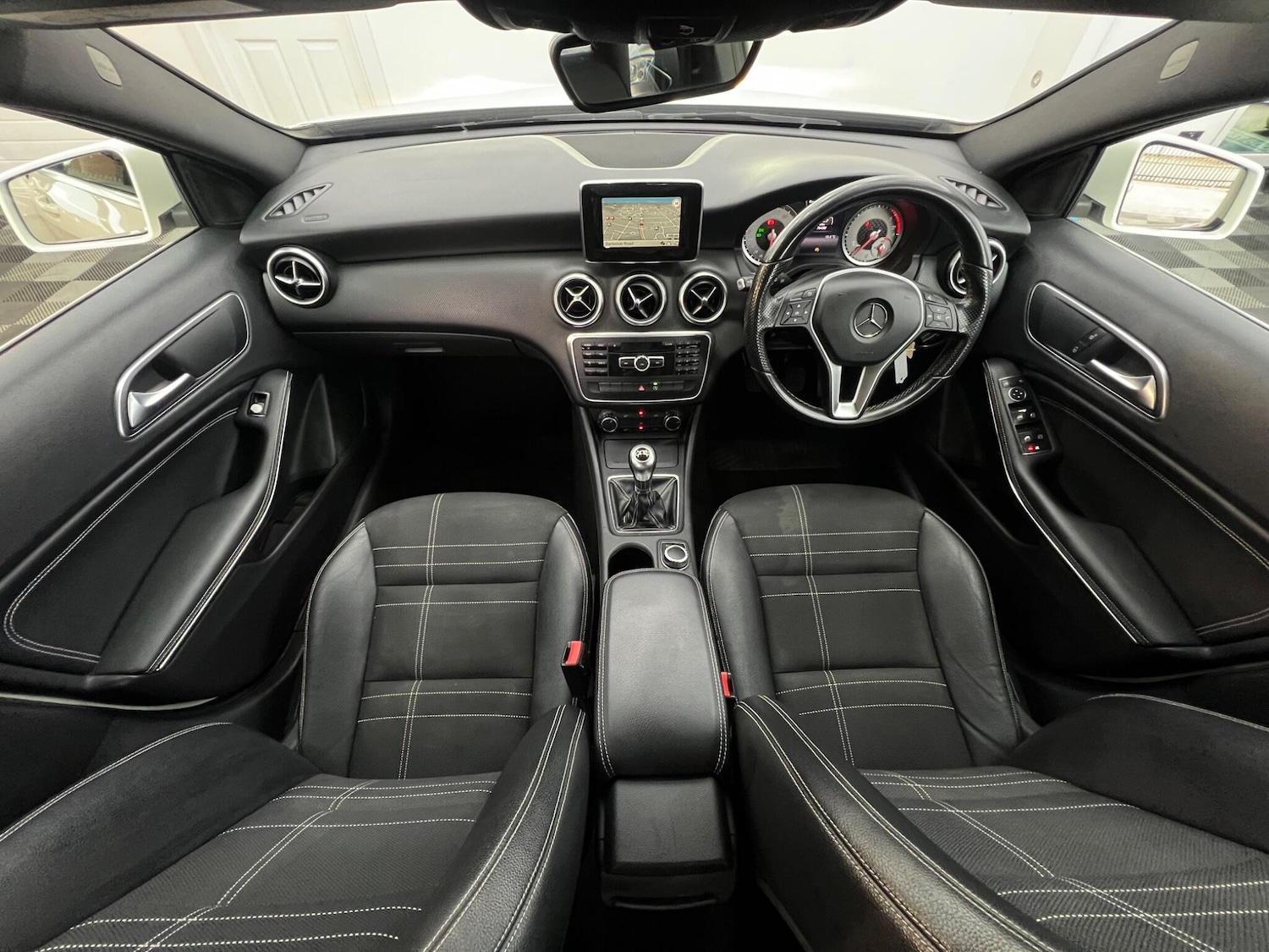 Used Mercedes-Benz A-Class 2015 for sale - 76781306: Photo 11