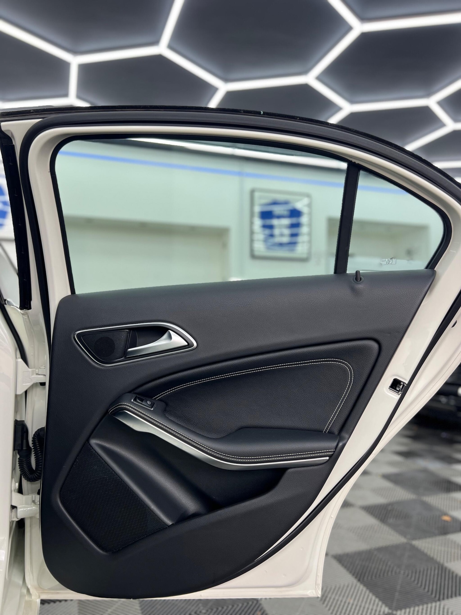 Used Mercedes-Benz A-Class 2015 for sale - 76781306: Photo 16